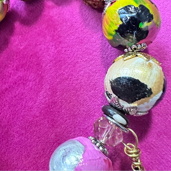 Handmade one-of-a-kind hand painted bracelet with charms howlite tribal boho - Picture 6 of 11